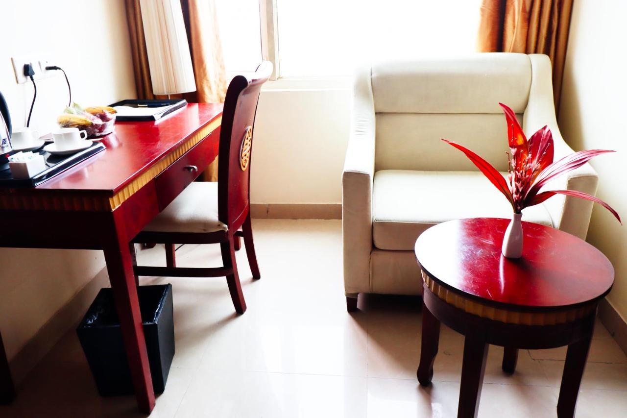 Hotel Crestmont Ashapurna Jaipur, Banipark Extérieur photo