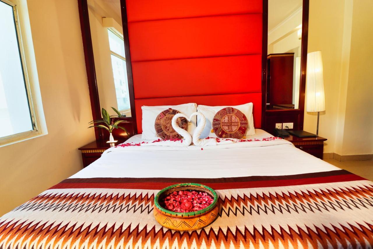 Hotel Crestmont Ashapurna Jaipur, Banipark Extérieur photo