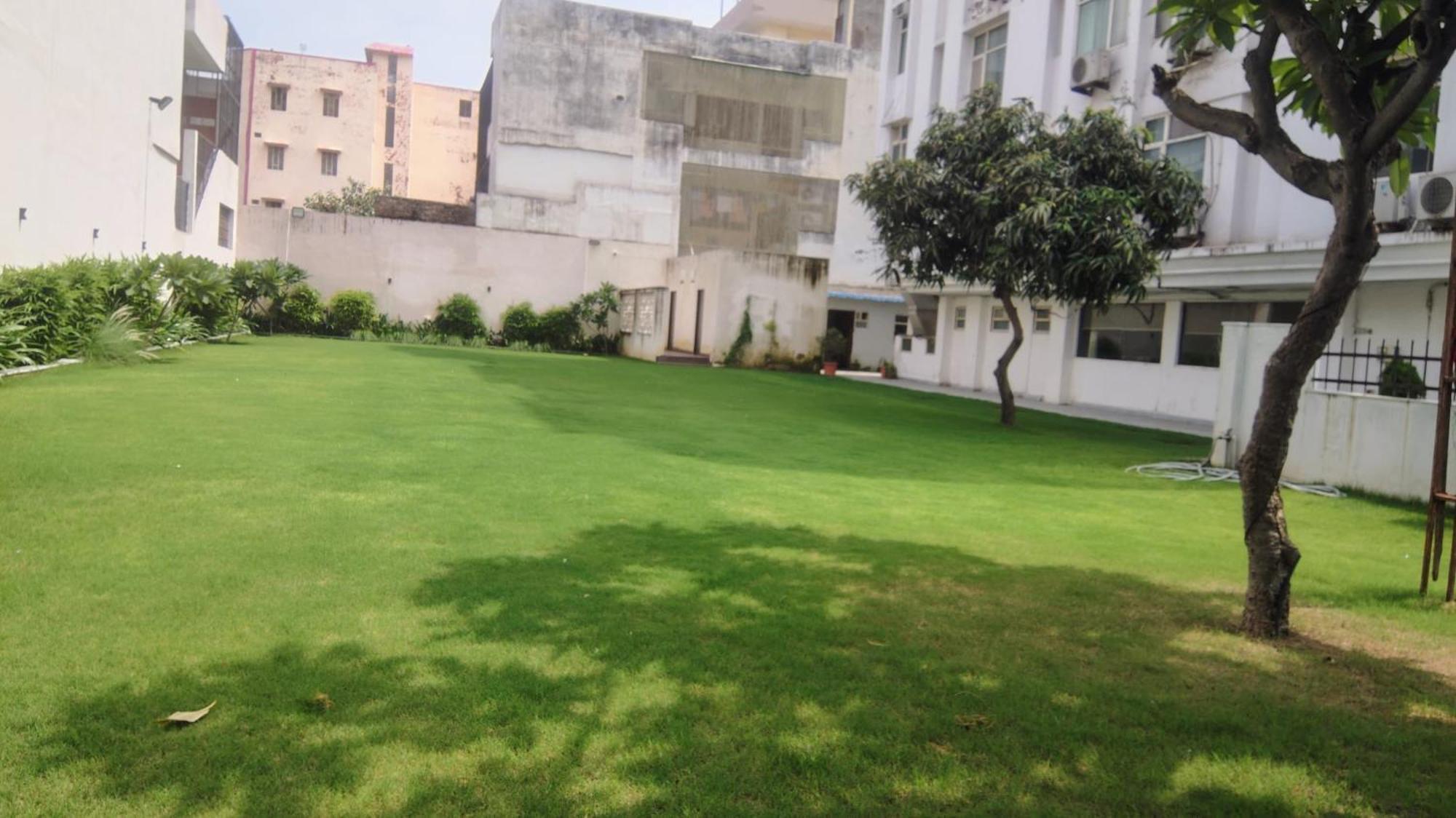 Hotel Crestmont Ashapurna Jaipur, Banipark Extérieur photo