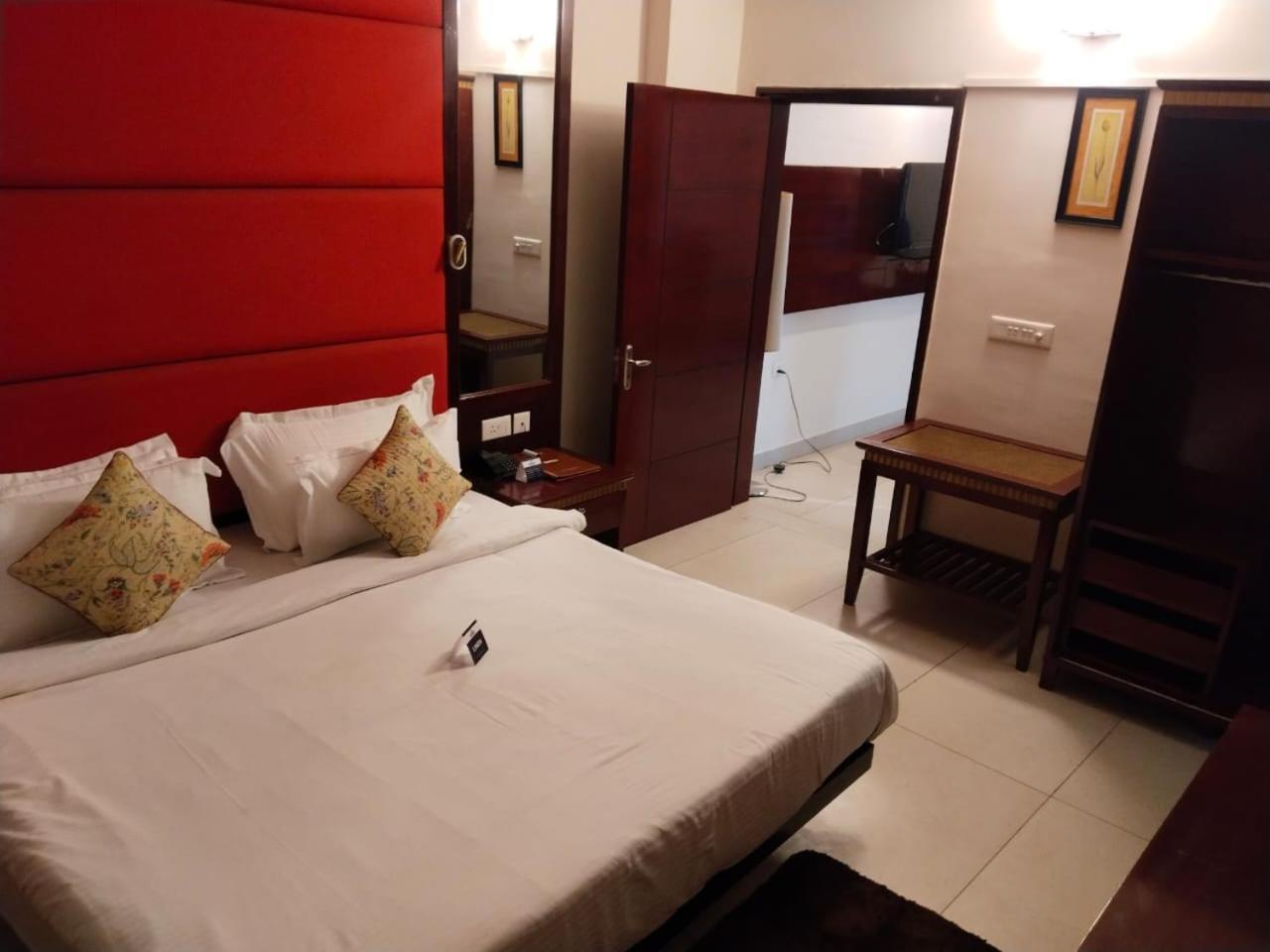 Hotel Crestmont Ashapurna Jaipur, Banipark Extérieur photo